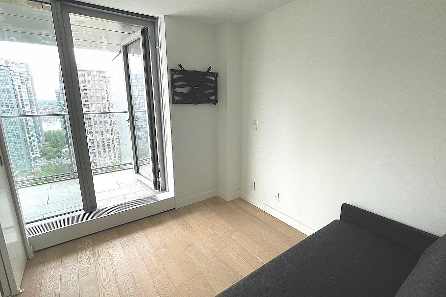 2611 1480 Howe Street Vancouver, BC - 28