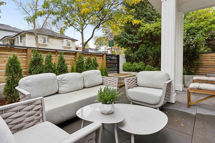 1 878 E 37th Avenue Vancouver, BC - 35
