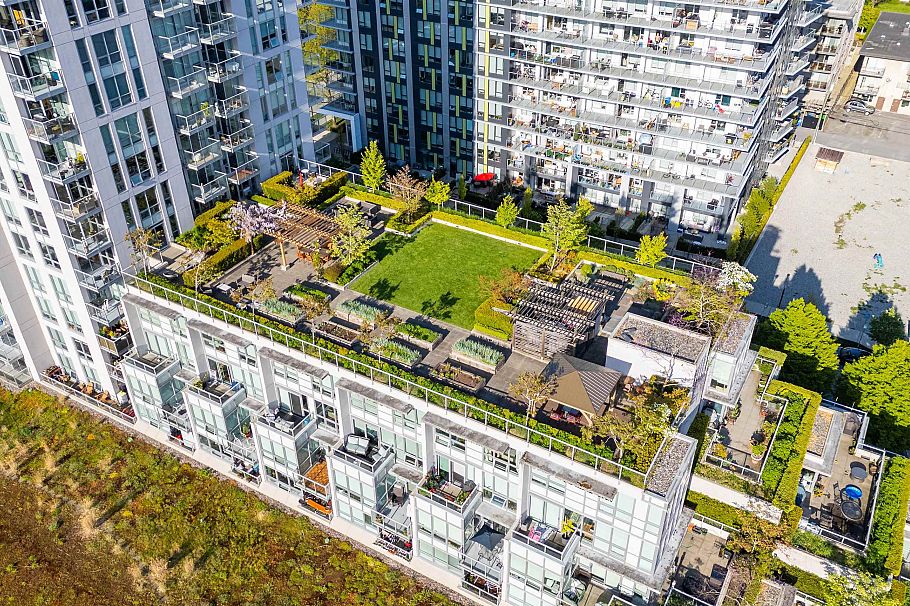 519 135 E 17th Street North Vancouver, BC - 18