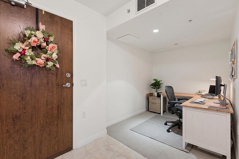607 188 E Esplanade North Vancouver, BC - 3