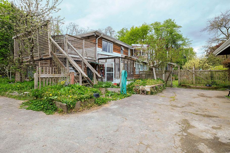 6822 Blenheim Street Vancouver, BC - 32