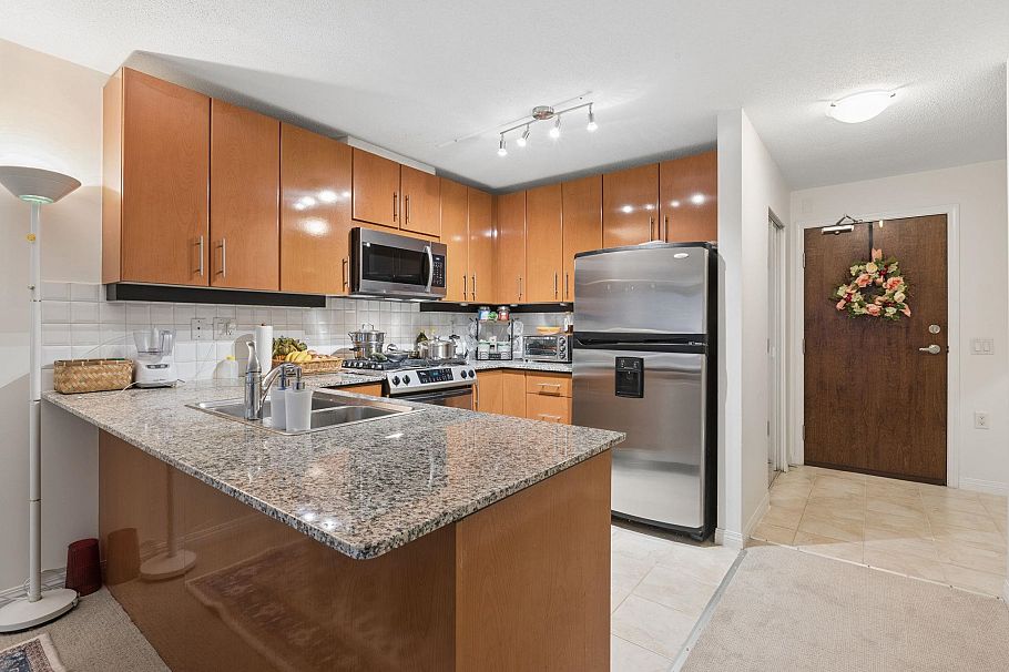 607 188 E Esplanade North Vancouver, BC - 15