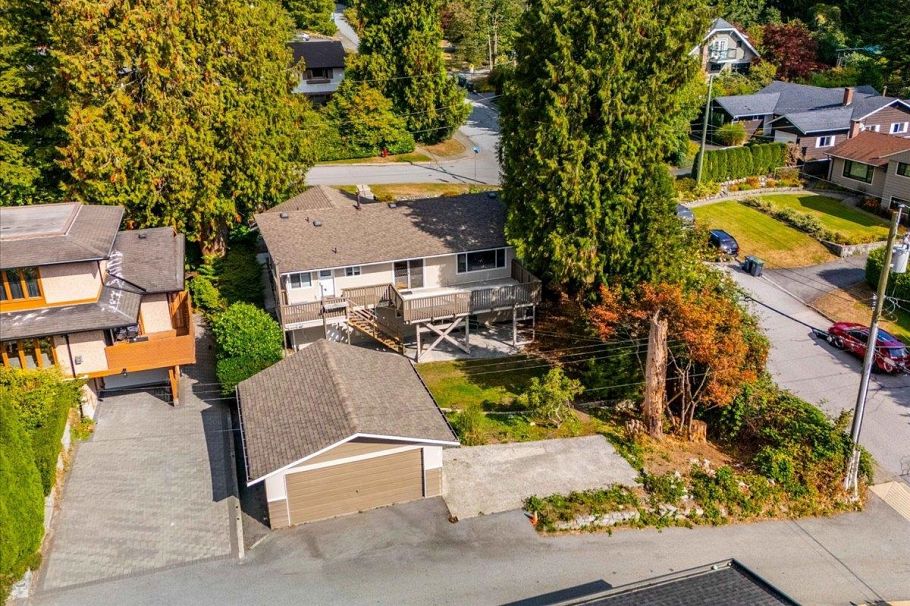 4295 Nottingham Road North Vancouver, BC - 37
