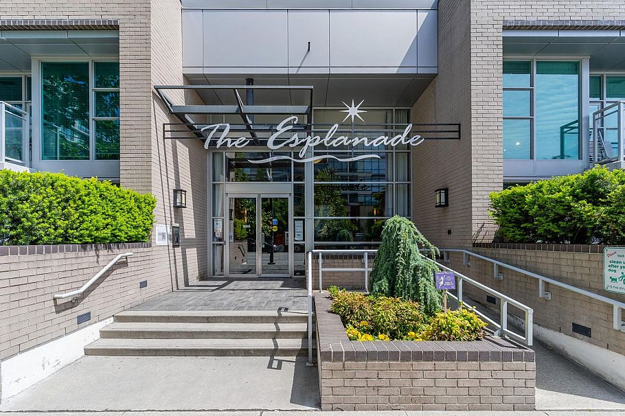607 188 E Esplanade North Vancouver, BC - 31