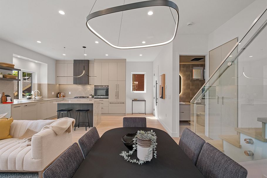 2236 E 5th Avenue Vancouver, BC - 13