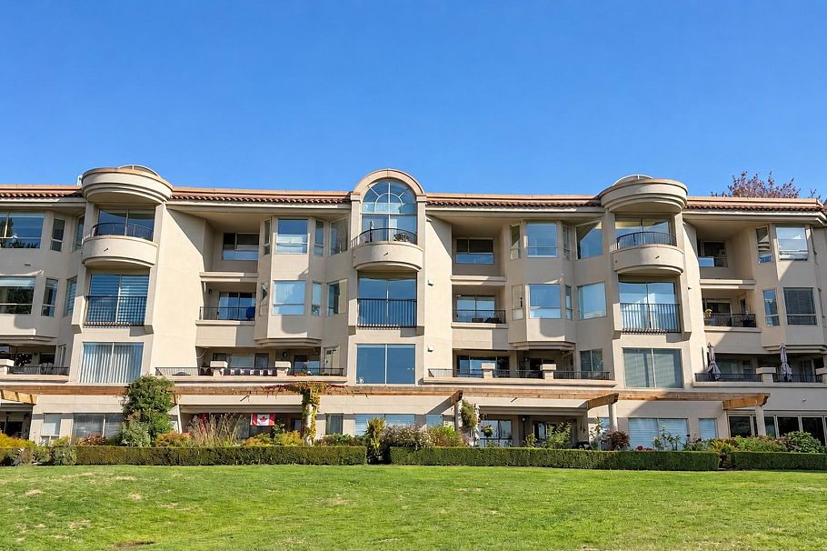306 1859 Spyglass Place Vancouver, BC - 1