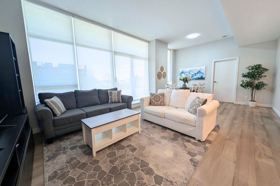 501 5077 Cambie Street Vancouver, BC - 1