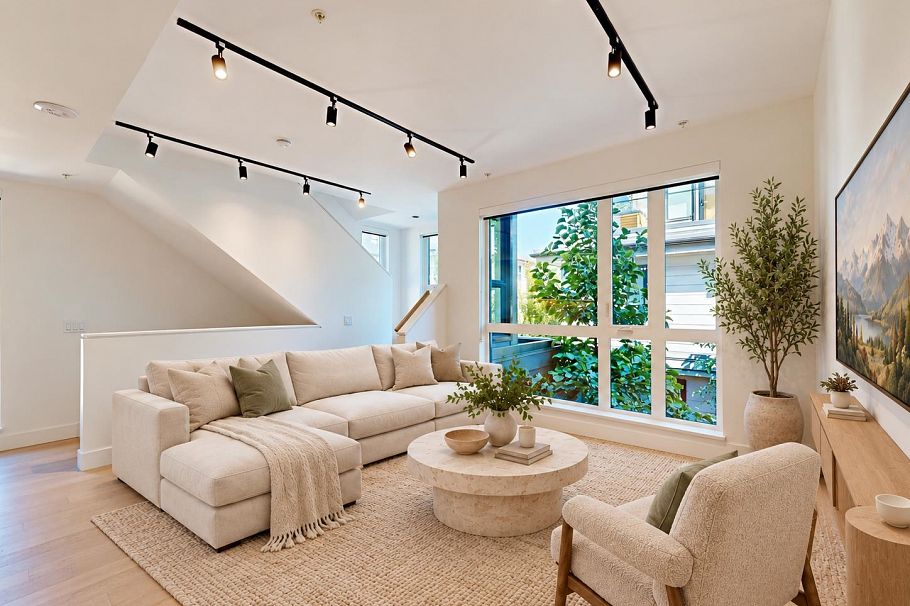 3930 Dumfries Street Vancouver, BC - 12