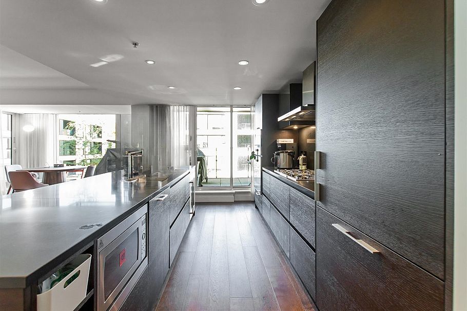 603 1571 W 57th Avenue Vancouver, BC - 4
