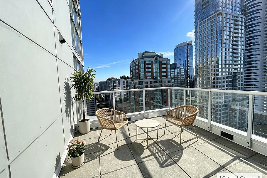PH3 1050 Smithe Street Vancouver, BC - 13
