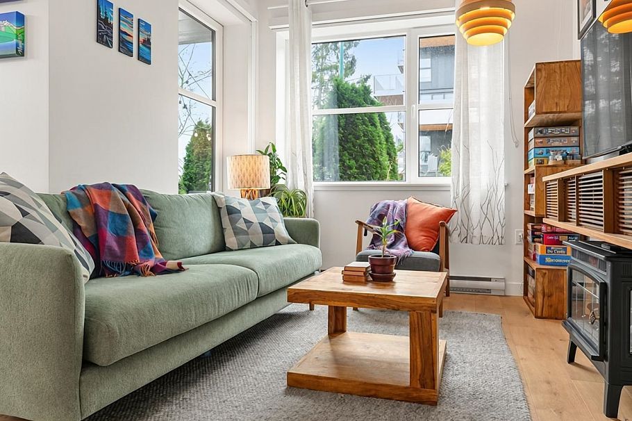 104 108 E 35th Avenue Vancouver, BC - 12