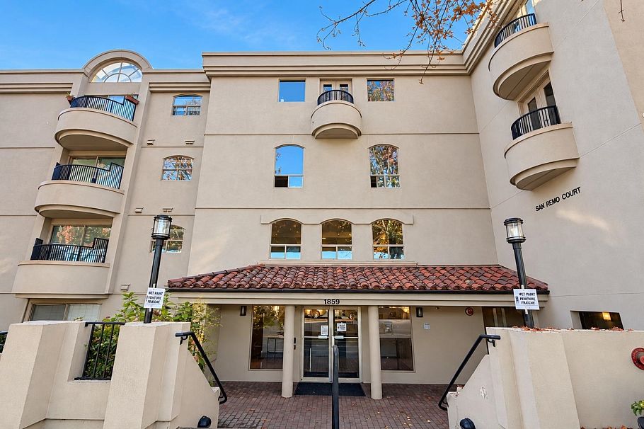 306 1859 Spyglass Place Vancouver, BC - 2