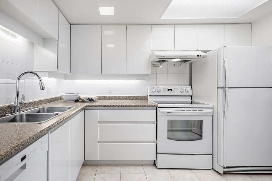 512 4900 Cartier Street Vancouver, BC - 23