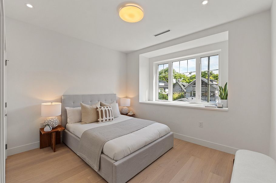 2236 E 5th Avenue Vancouver, BC - 25