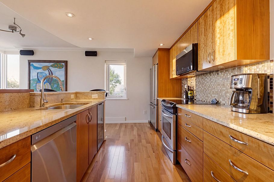 701 1345 Burnaby Street Vancouver, BC - 17