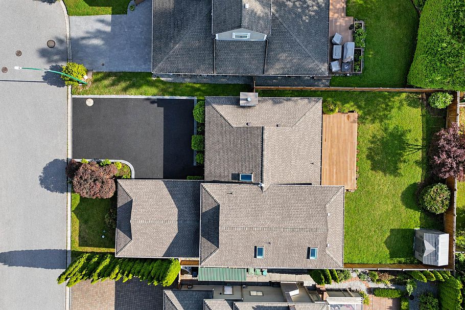 1643 Kerrstead Place North Vancouver, BC - 4