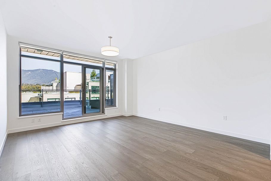 704 777 Harbour Way North Vancouver, BC - 4