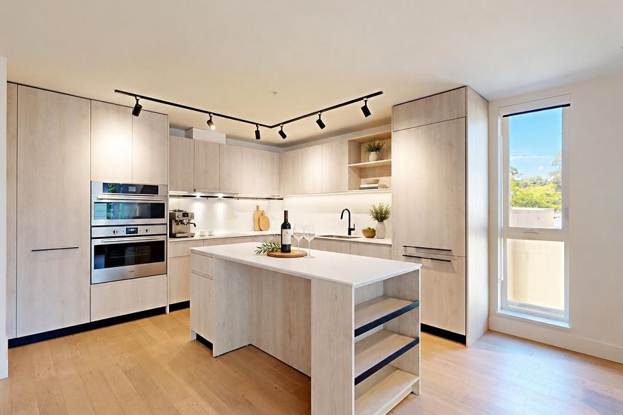 3930 Dumfries Street Vancouver, BC - 4