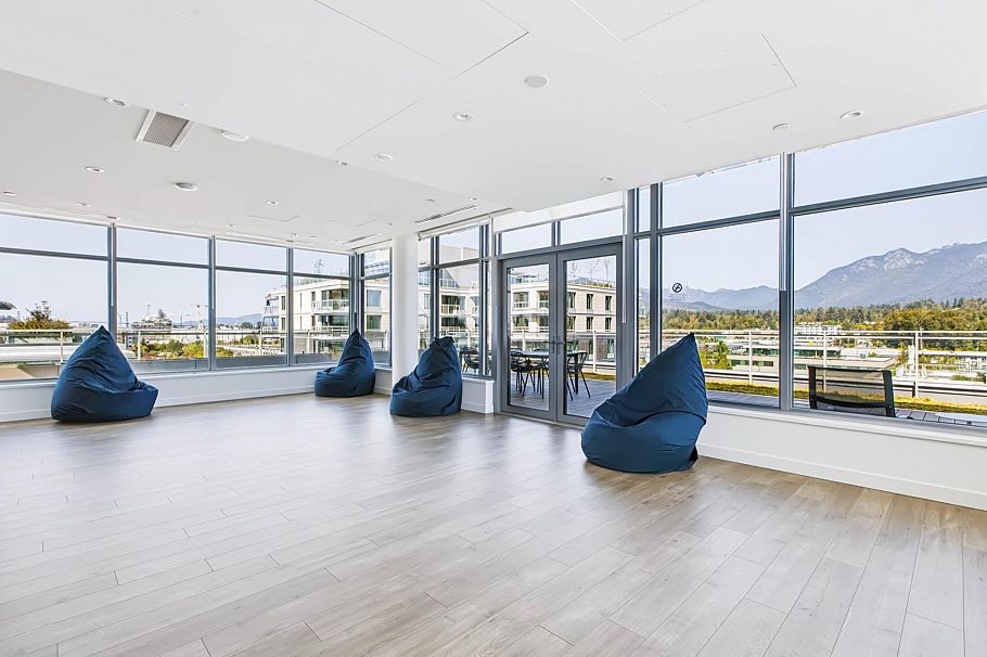 704 777 Harbour Way North Vancouver, BC - 30