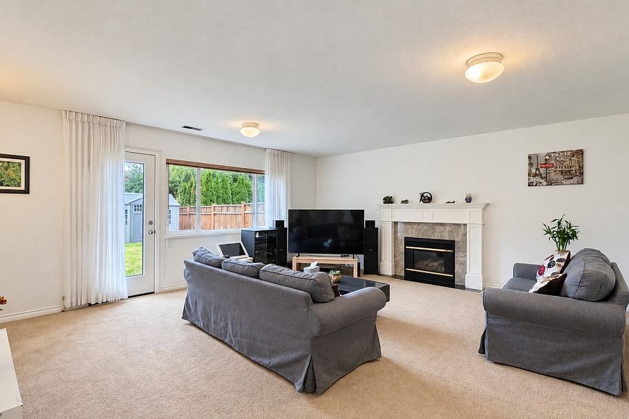 1643 Kerrstead Place North Vancouver, BC - 20