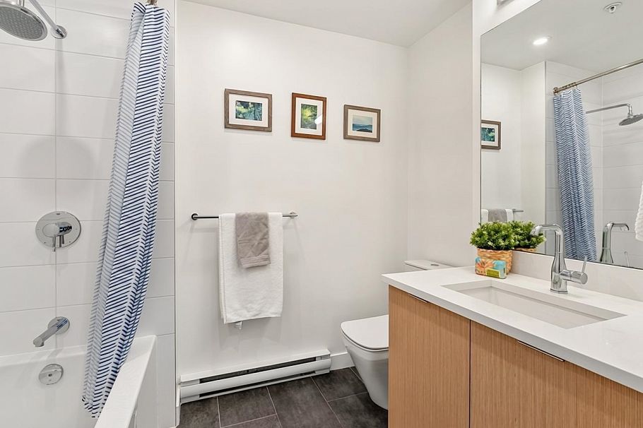104 108 E 35th Avenue Vancouver, BC - 28