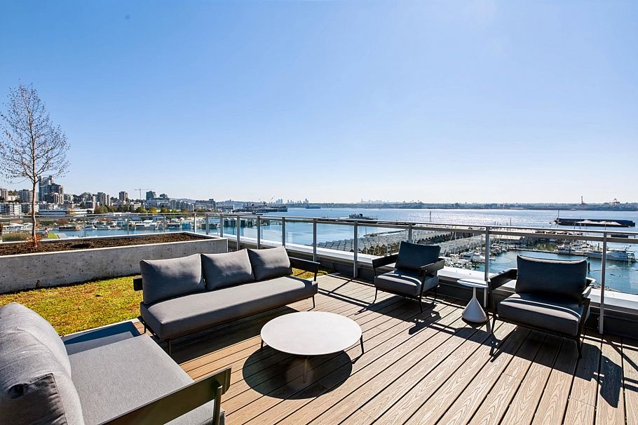 704 777 Harbour Way North Vancouver, BC - 39