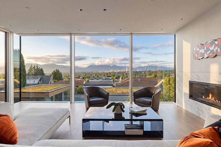 2723 W 30th Avenue Vancouver, BC - 3