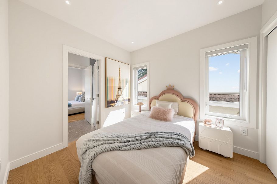 840 E 14th Street North Vancouver, BC - 29