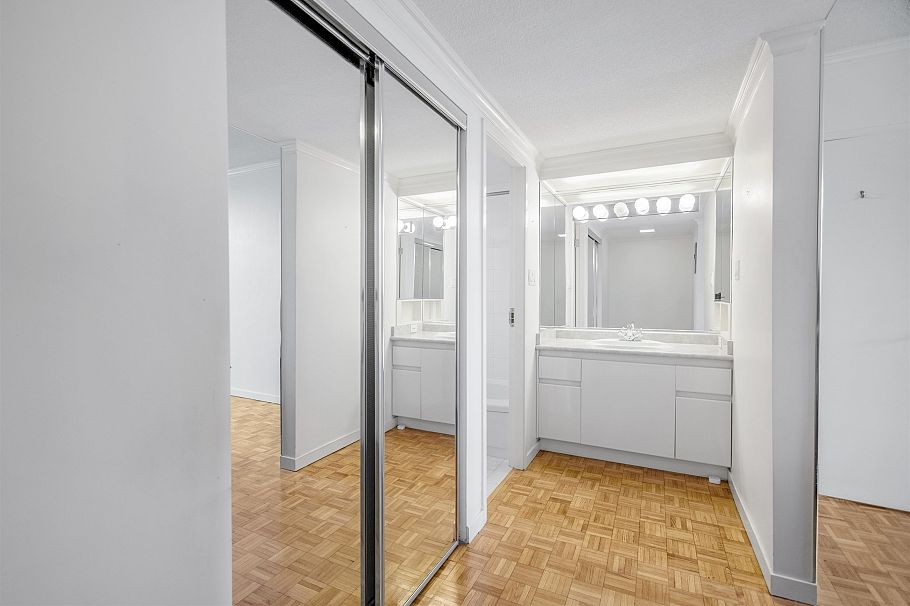 512 4900 Cartier Street Vancouver, BC - 7