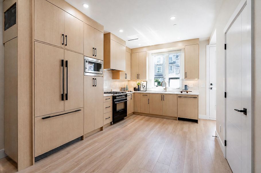 2828 Cheyenne Avenue Vancouver, BC - 10