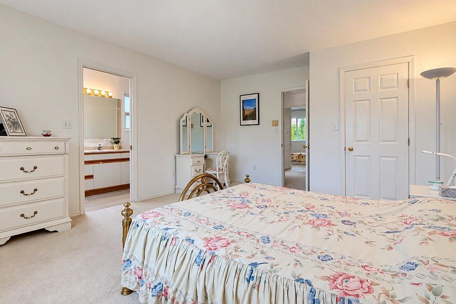 1643 Kerrstead Place North Vancouver, BC - 33