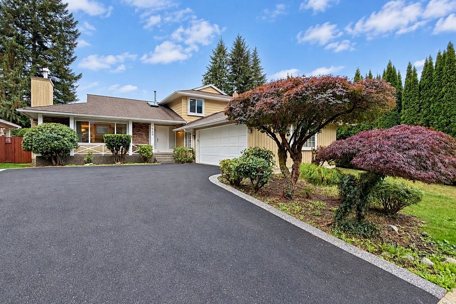1643 Kerrstead Place North Vancouver, BC - 1