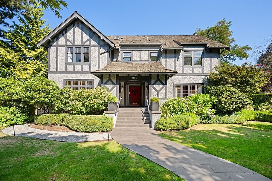 1519 W 35th Avenue Vancouver, BC - 1