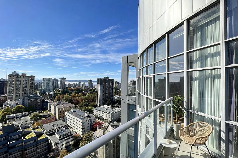 PH3 1050 Smithe Street Vancouver, BC - 9