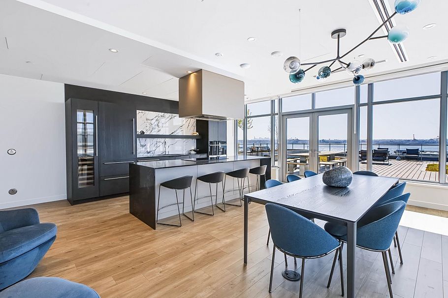 704 777 Harbour Way North Vancouver, BC - 34