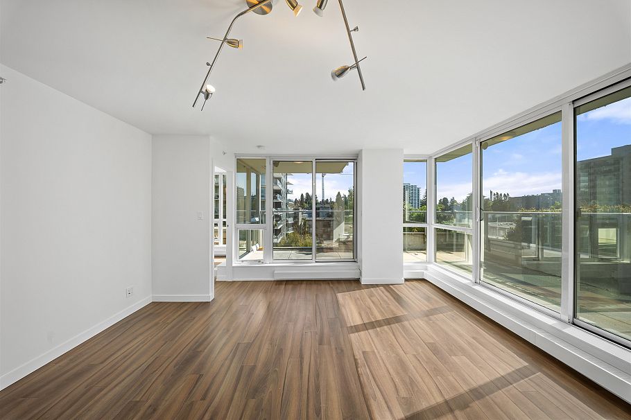 519 135 E 17th Street North Vancouver, BC - 5