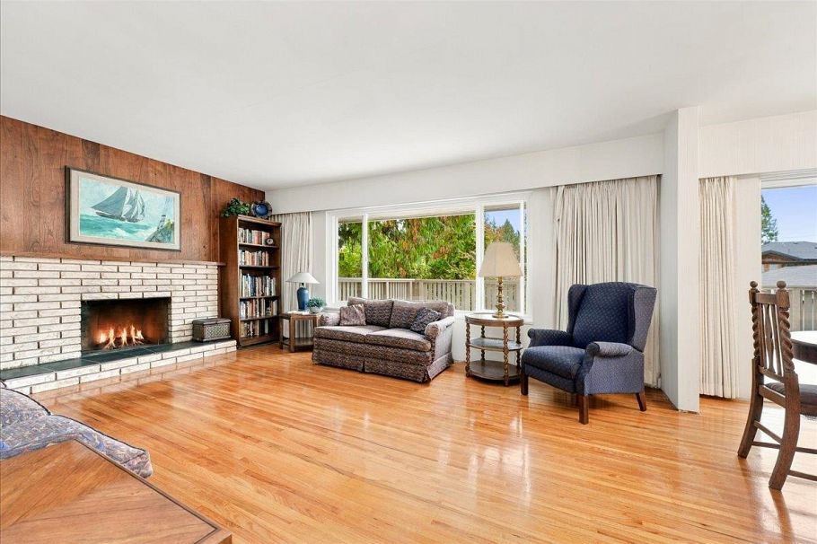 4295 Nottingham Road North Vancouver, BC - 4