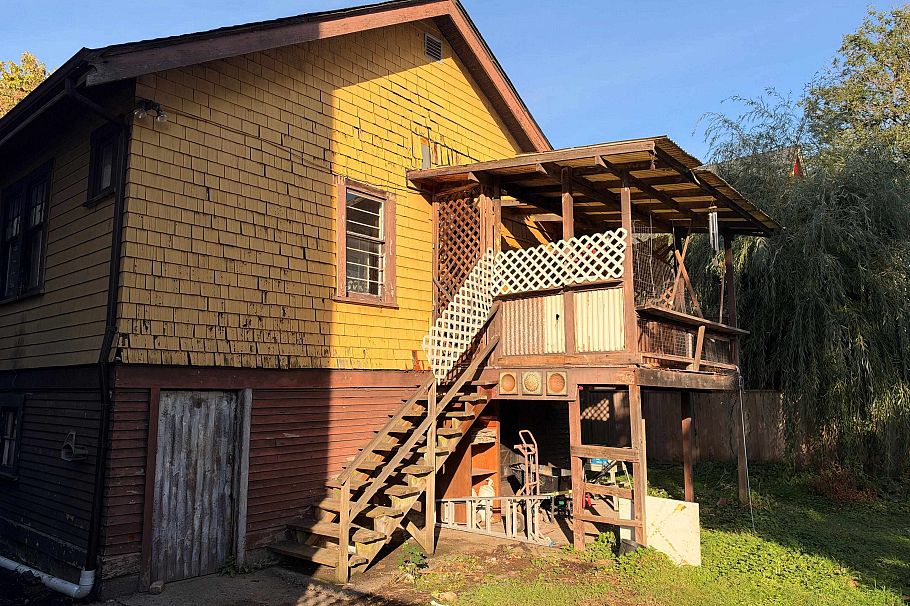 1736 Graveley Street Vancouver, BC - 6