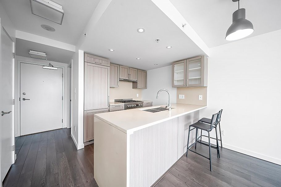 915 5665 Boundary Road Vancouver, BC - 4