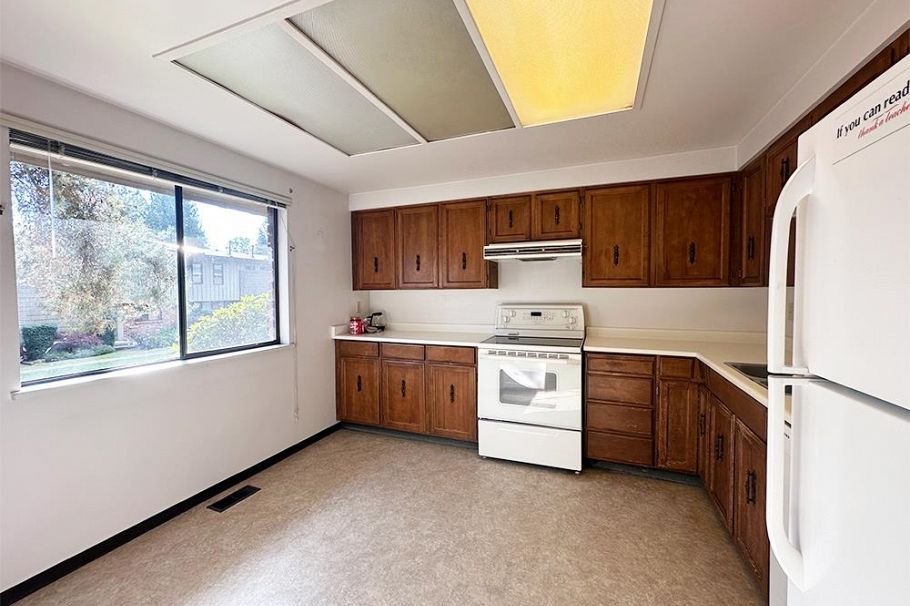 20 3150 E 58th Avenue Vancouver, BC - 9