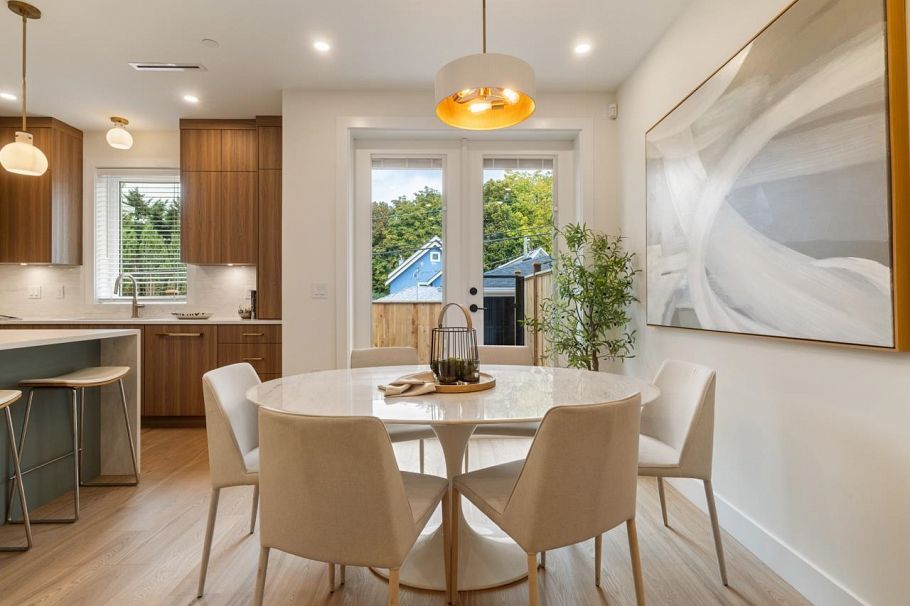 2049 E 4th Avenue Vancouver, BC - 10