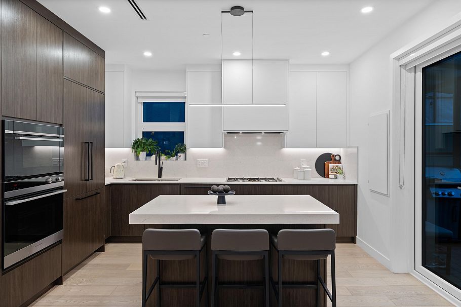 1440 E 17th Avenue Vancouver, BC - 9