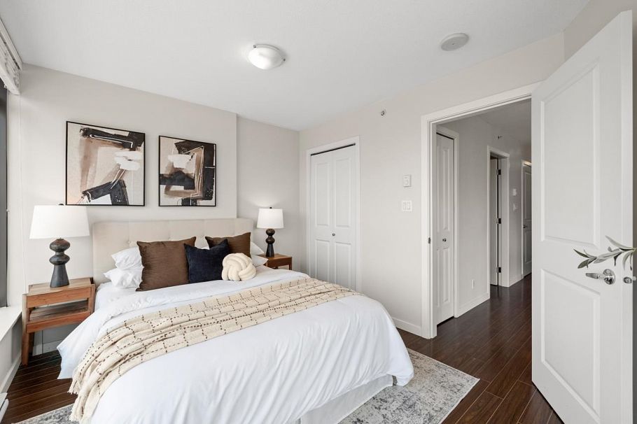 707 1068 W Broadway Vancouver, BC - 16