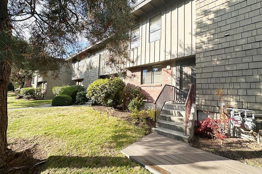 20 3150 E 58th Avenue Vancouver, BC - 1