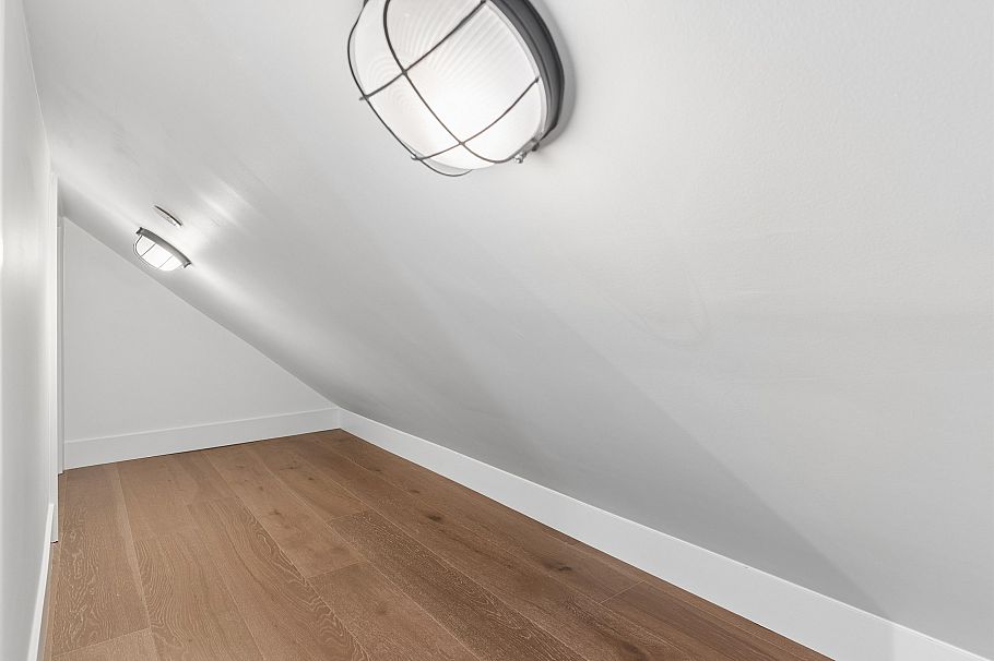 1 878 E 37th Avenue Vancouver, BC - 28