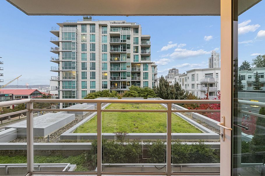 607 188 E Esplanade North Vancouver, BC - 28