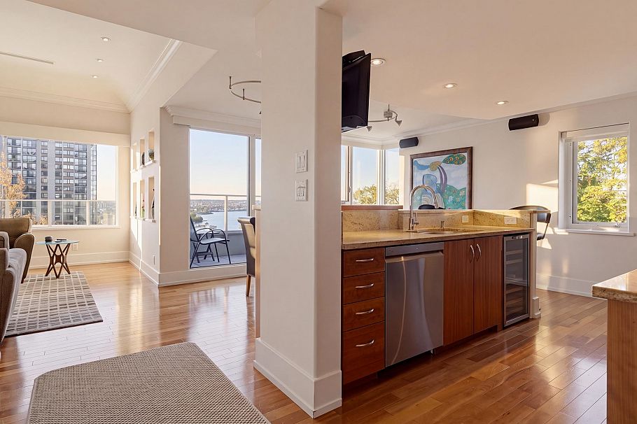 701 1345 Burnaby Street Vancouver, BC - 14