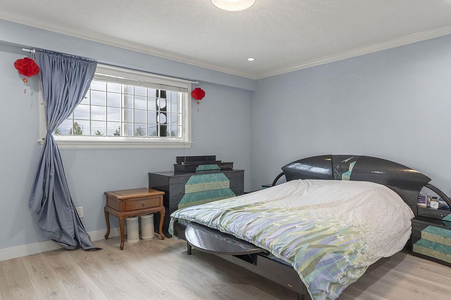 1827 E 40th Avenue Vancouver, BC - 16