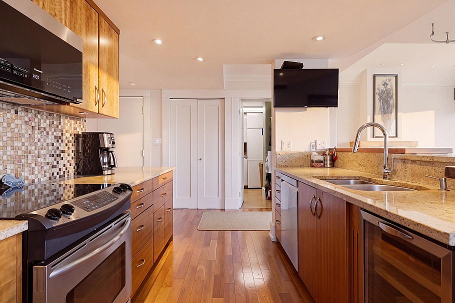 701 1345 Burnaby Street Vancouver, BC - 15