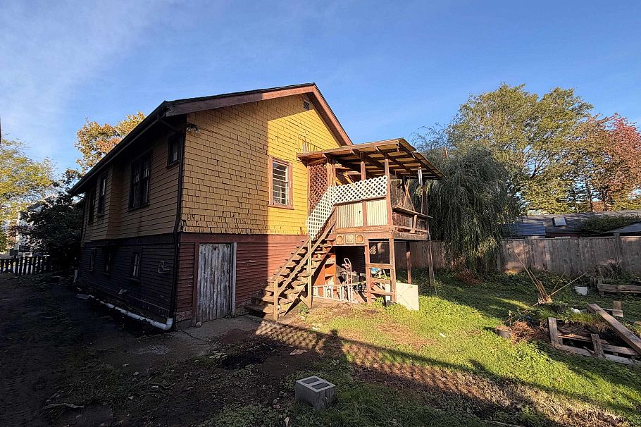 1736 Graveley Street Vancouver, BC - 4